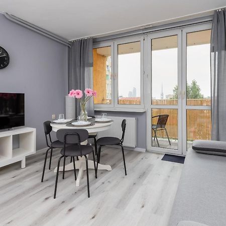 Family Apartment With Balcony In Gdynia By Noclegi Renters エクステリア 写真