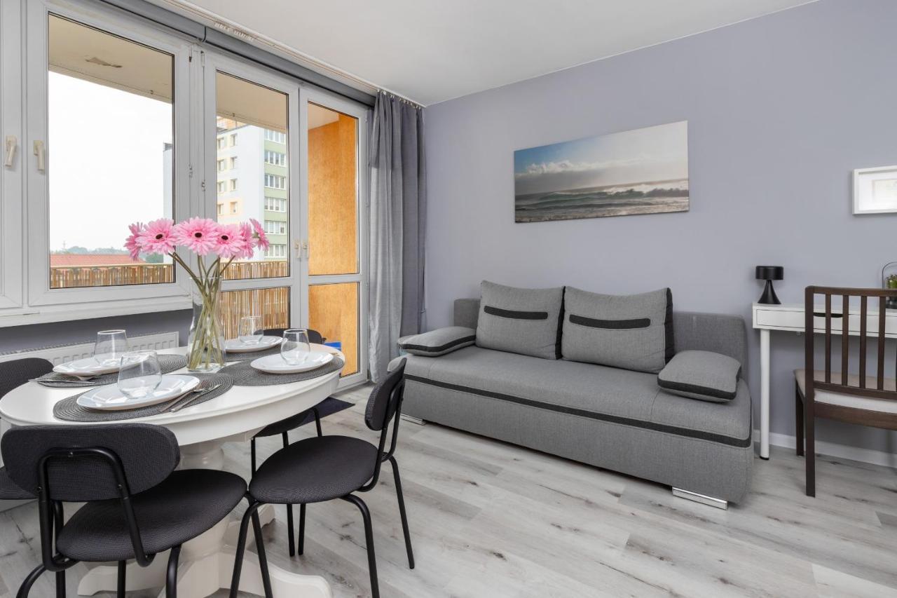 Family Apartment With Balcony In Gdynia By Noclegi Renters エクステリア 写真